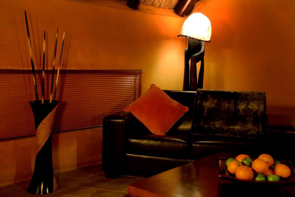 Manzini Chalets Marloth Park Ruang foto