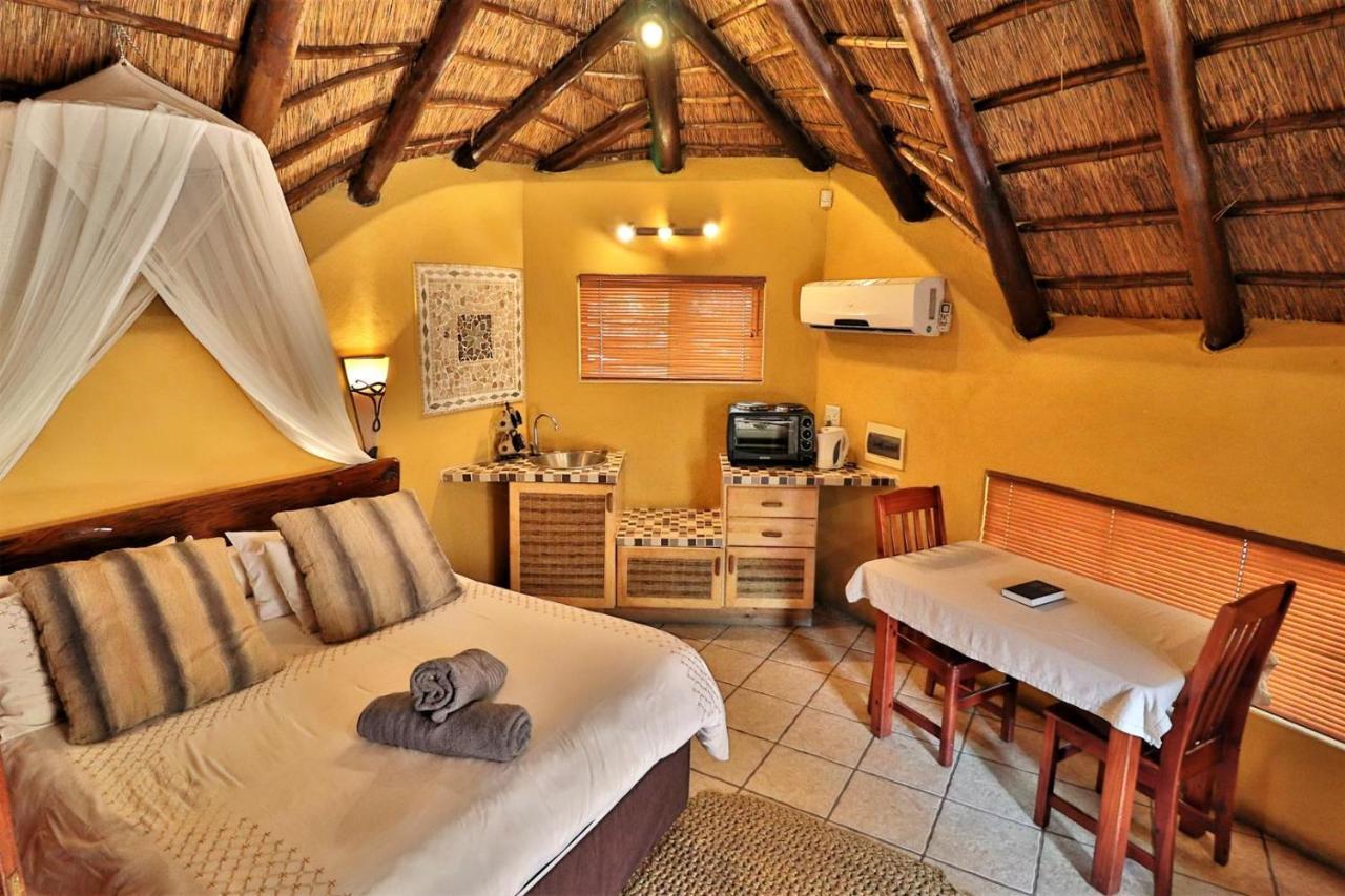Manzini Chalets Marloth Park Bagian luar foto